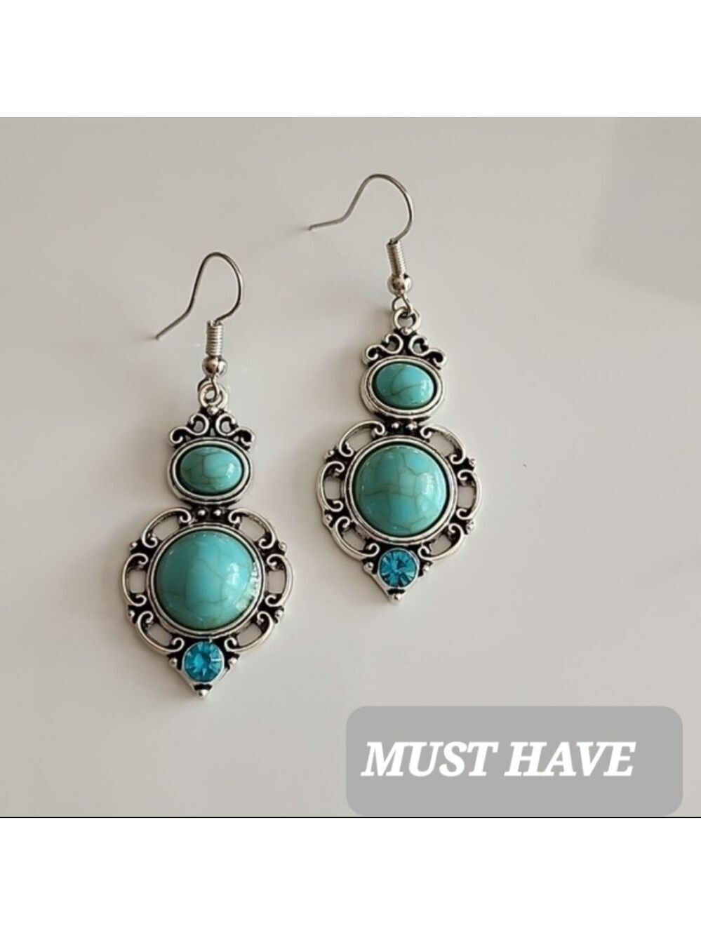 Southwest Boho Simulated Turqioise and Silver dangle earrings EP
